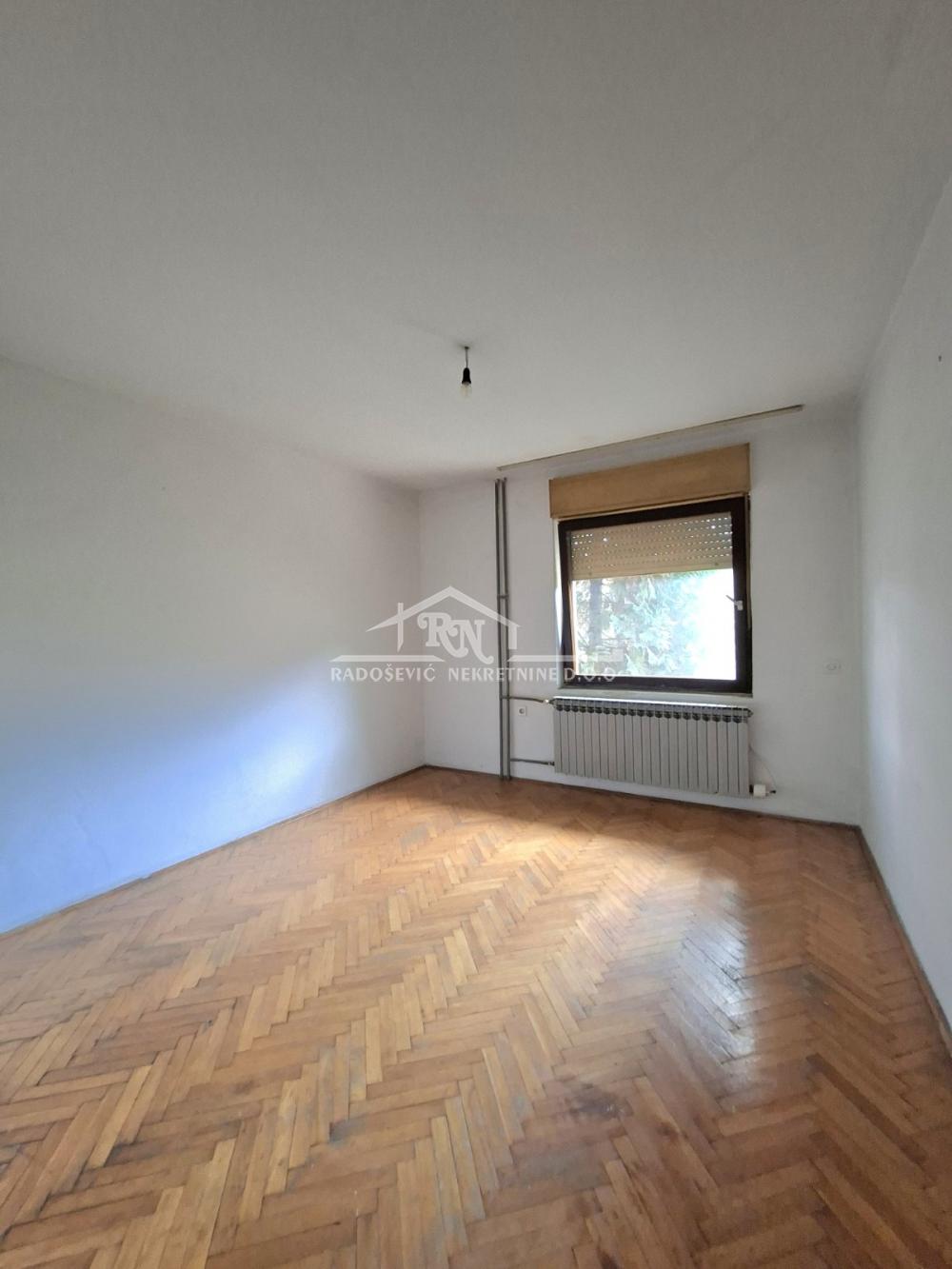 Slika 8 - 1. maja,  Kuća na prodaju, 474m2, 259.000€