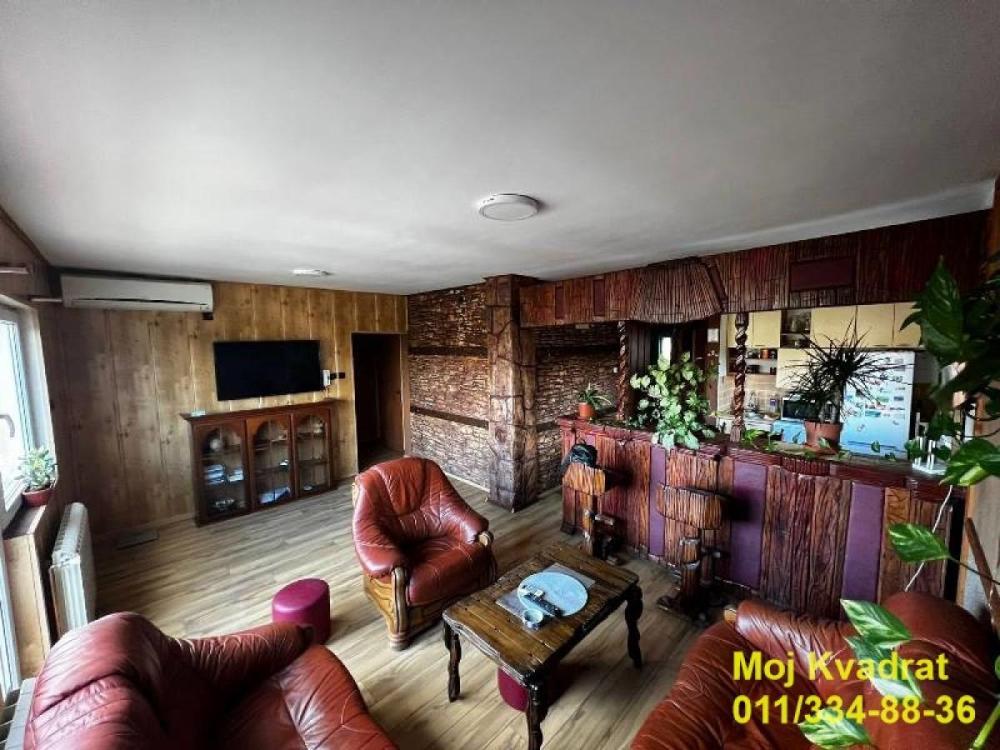 Glavna slika -Četvorosoban stan na prodaju, 77m2, 136.000€