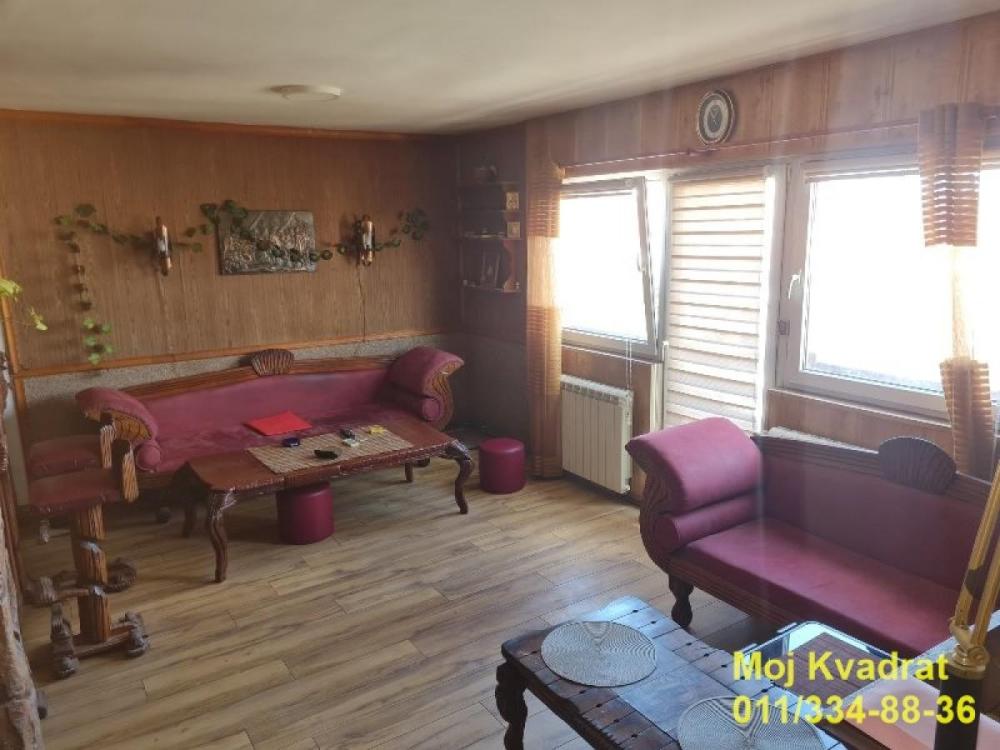 Slika 1 - Četvorosoban stan na prodaju, 77m2, 136.000€