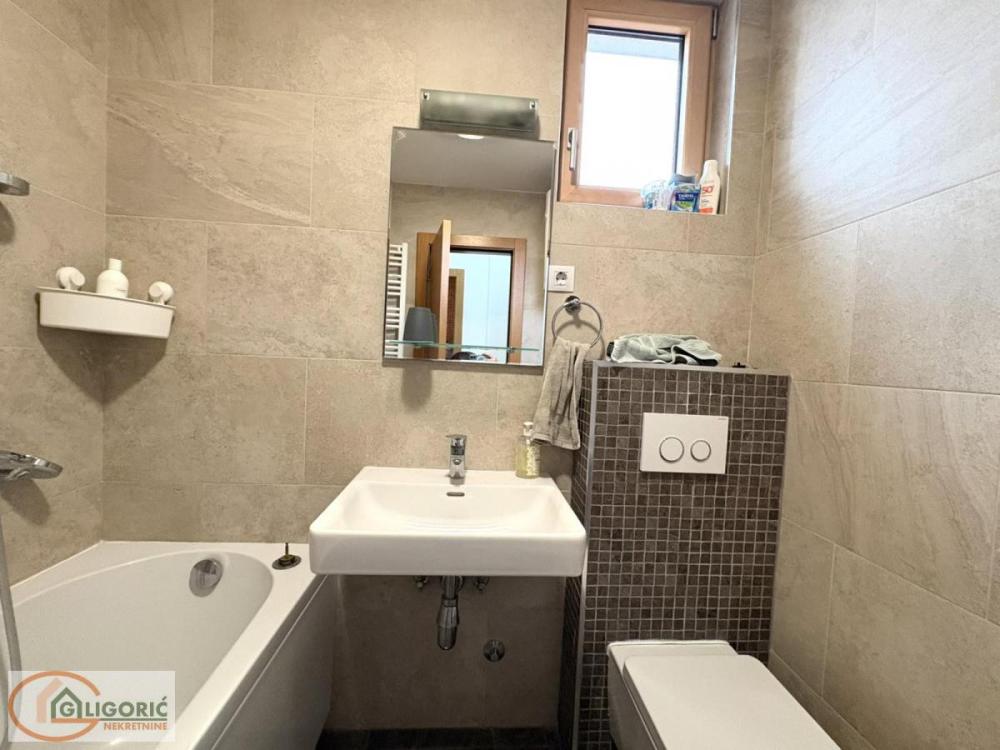 Slika 11 - Trosoban stan za izdavanje, 70m2, 1.300€