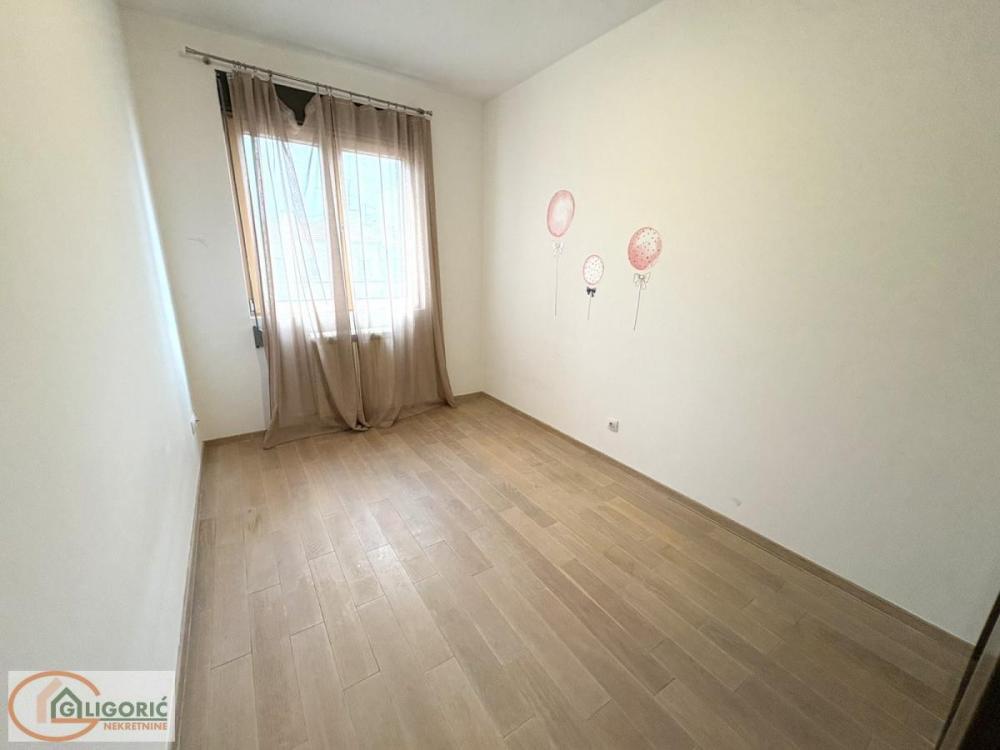 Slika 10 - Trosoban stan za izdavanje, 70m2, 1.300€