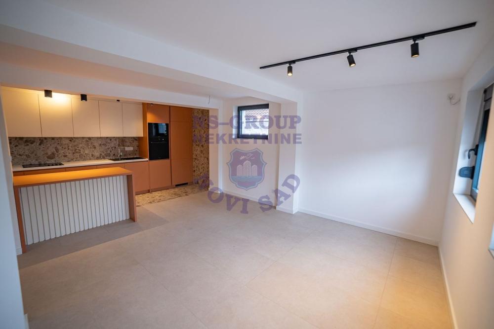 Slika 2 - Zrmanjska, Četvorosoban stan na prodaju, 89m2, 180.360€