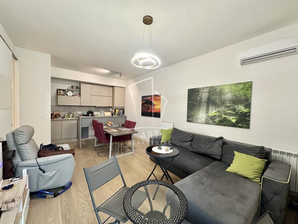 Glavna slika -Luke Ćelovića Trebinjca, Četvorosoban stan na prodaju, 110m2, 498.000€