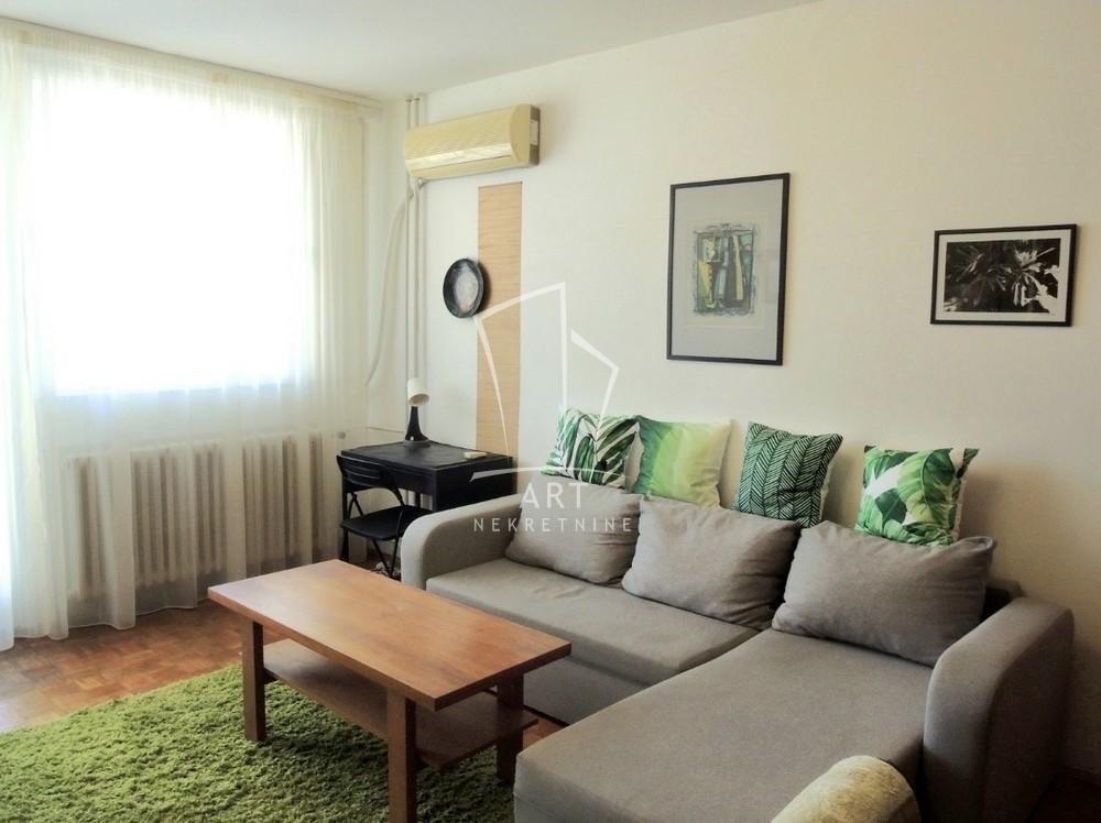 Glavna slika -Bulevar Umetnosti, Dvosoban stan za izdavanje, 58m2, 570€