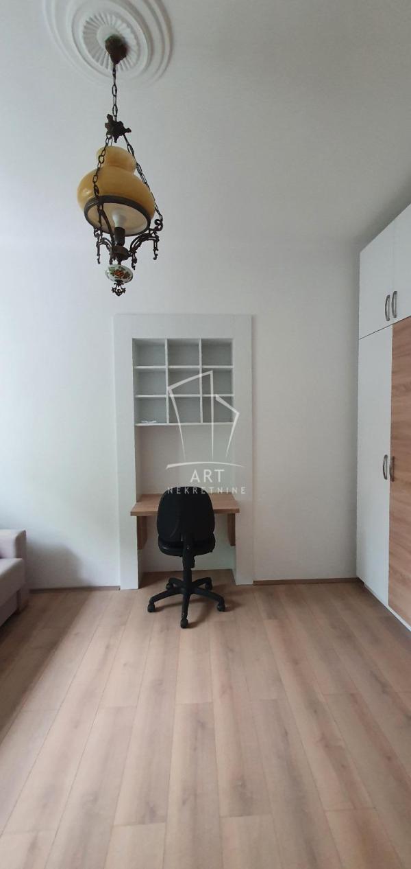 Slika 1 - Koste Taušanovića, Jednosoban stan za izdavanje, 29m2, 500€