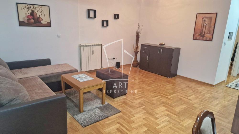 Slika 1 - Vojvode Micka Krstića, Jednoiposoban stan za izdavanje, 50m2, 500€