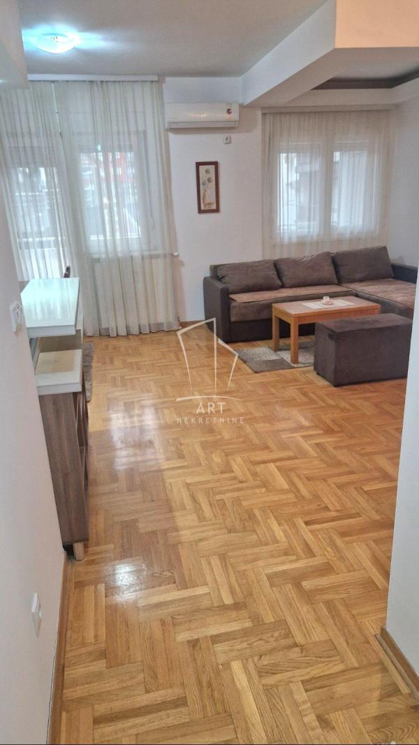 Slika 2 - Vojvode Micka Krstića, Jednoiposoban stan za izdavanje, 50m2, 500€