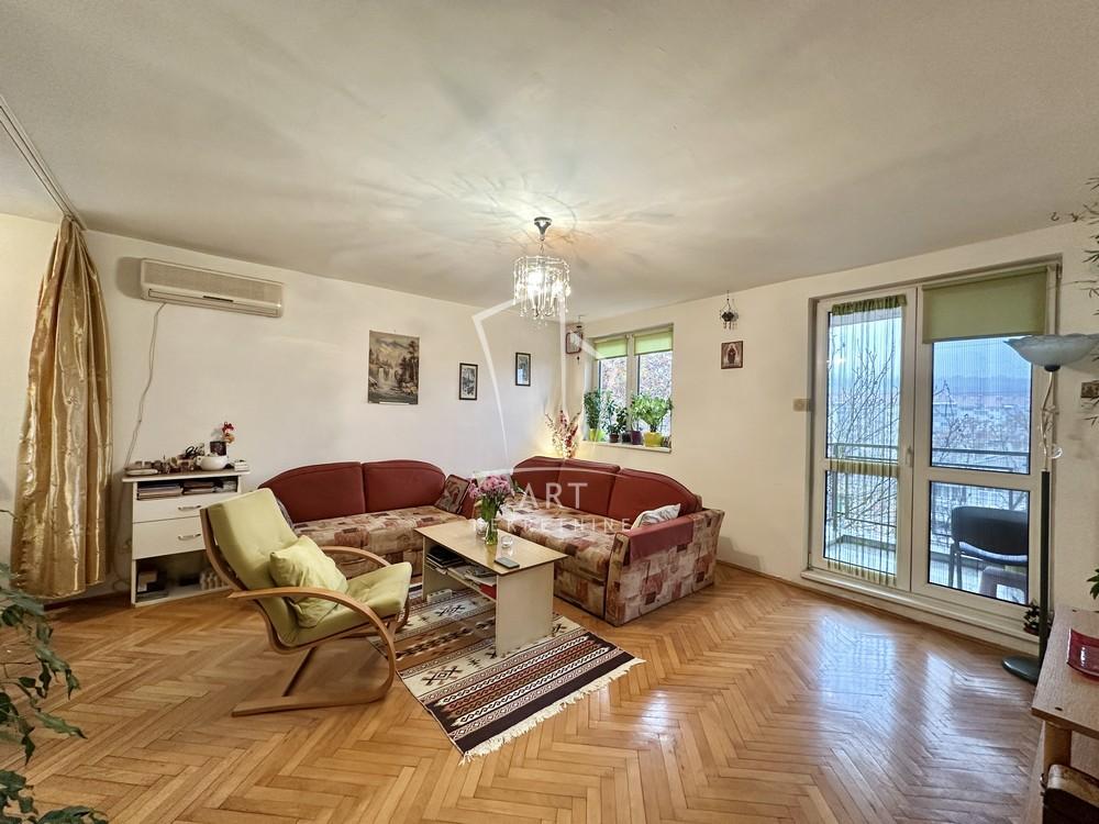 Slika 1 - Dr Drage Ljočić, Dvoiposoban stan na prodaju, 72m2, 187.000€