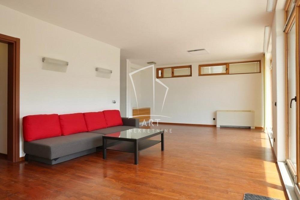 Slika 2 - Teodora Drajzera, Kuća za izdavanje, 271m2, 6.000€