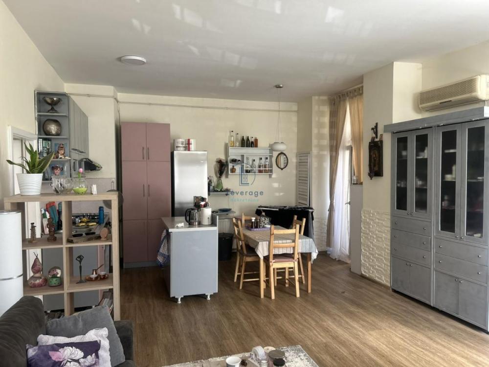 Slika 1 - Dr Drage Ljočić, Dvoiposoban stan na prodaju, 66m2, 163.000€