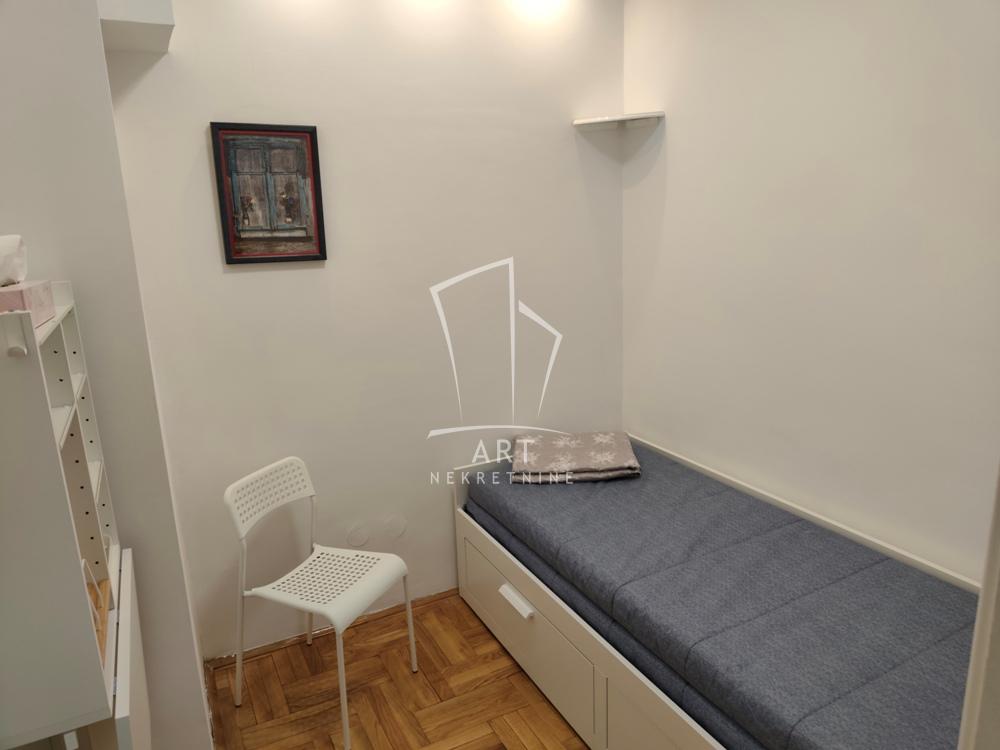 Slika 2 - Voje Veljkovića, Dvosoban stan za izdavanje, 31m2, 450€