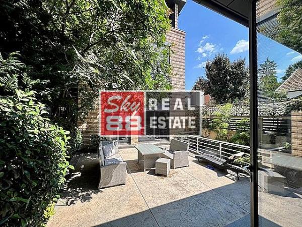 Glavna slika - Kuća na prodaju, 440m2, 2.950.000€