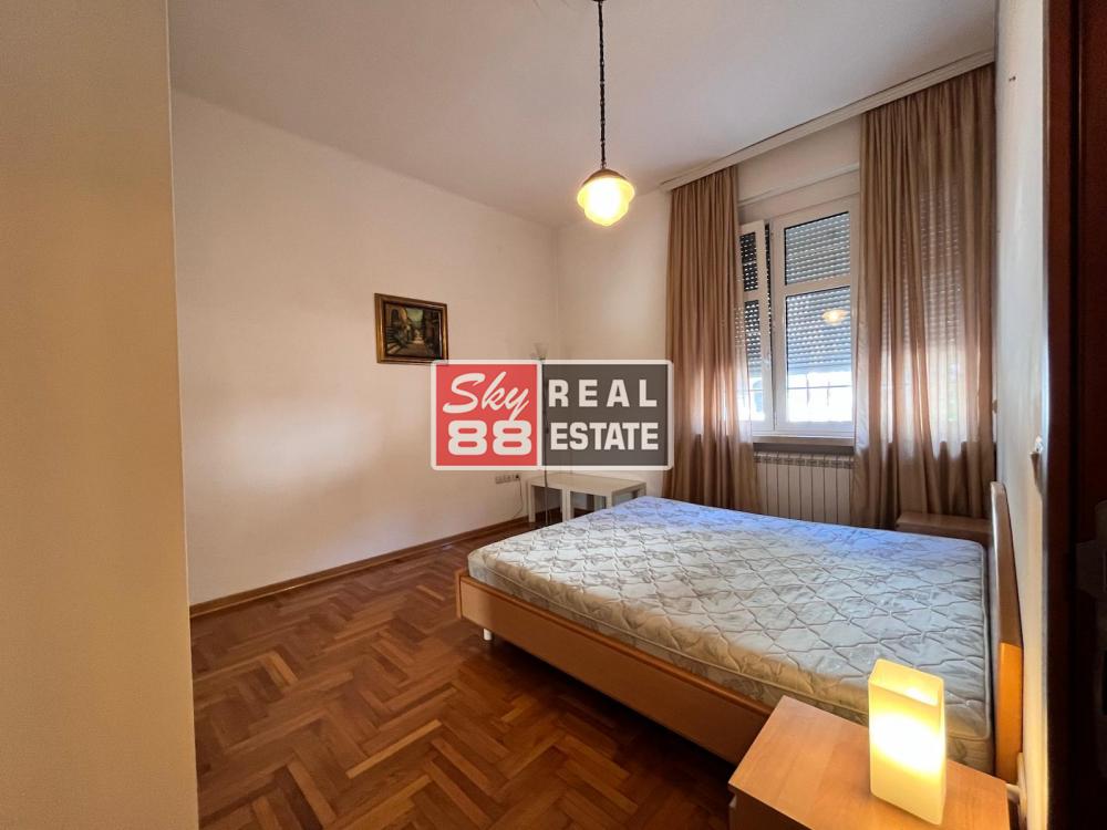 Slika 10 - Četvorosoban stan za izdavanje, 130m2, 2.600€