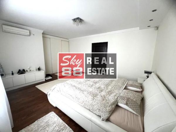 Slika 8 - Diane Budisavljević,  Kuća na prodaju, 288m2, 850.000€