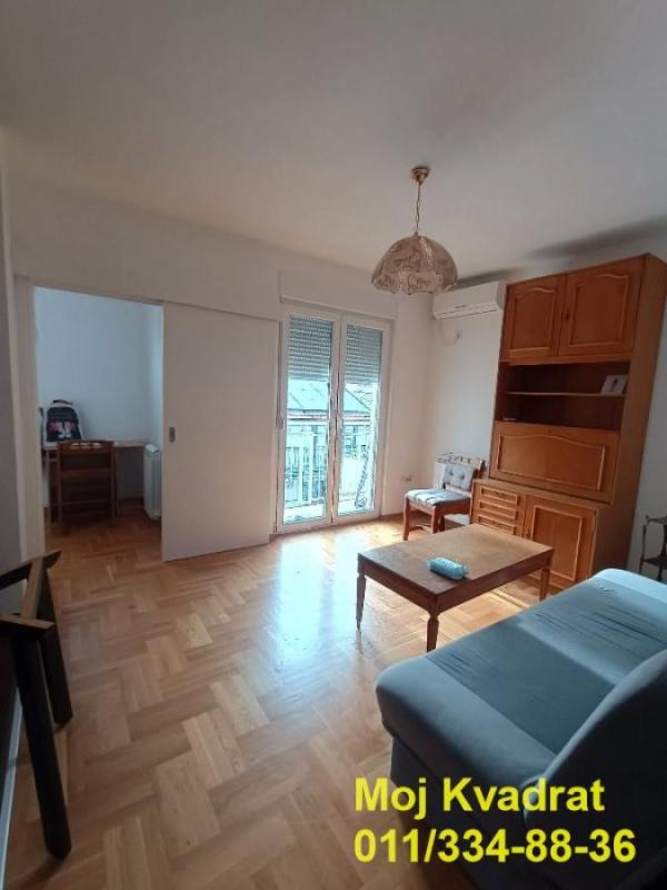 Slika 1 - Jednoiposoban stan za izdavanje, 32m2, 400€