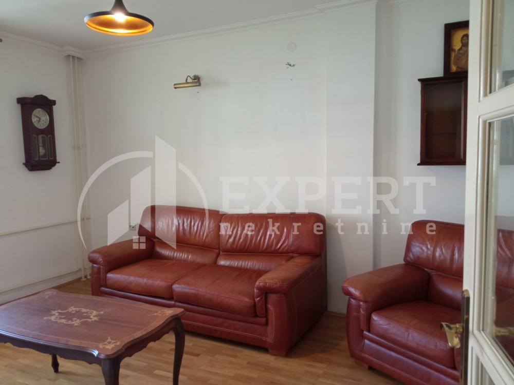 Slika 1 - Trg učitelja Tase, Dvosoban stan za izdavanje, 62m2, 300€