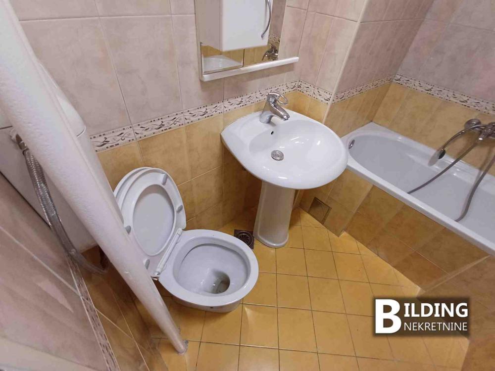 Slika 9 - Antifašističke borbe, Dvosoban stan za izdavanje, 45m2, 550€