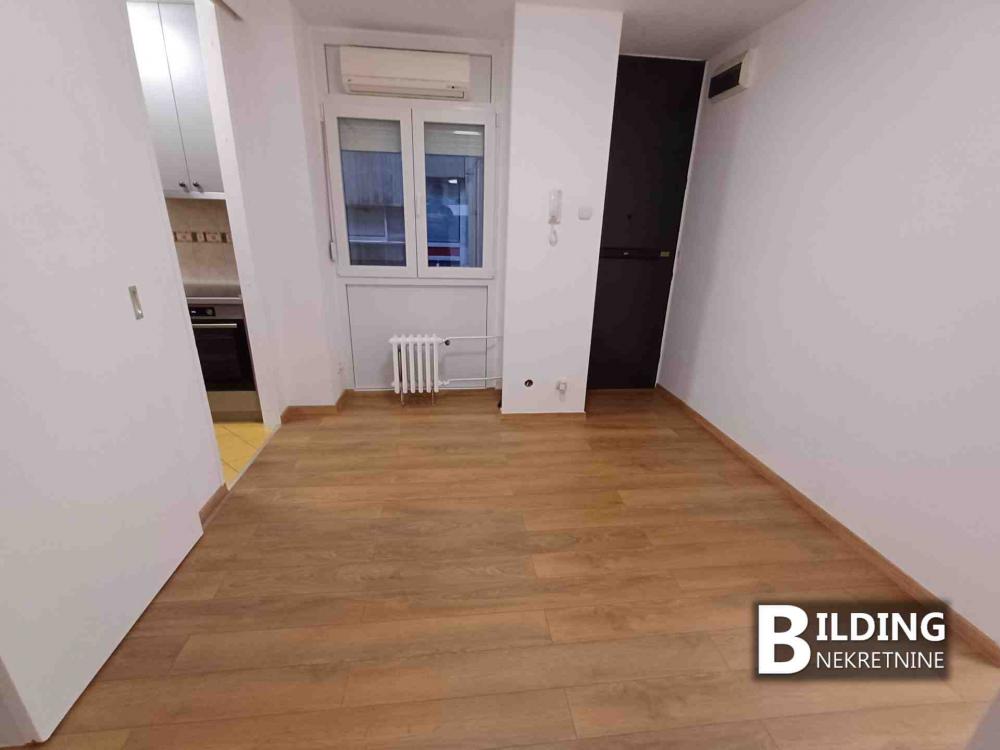 Slika 3 - Antifašističke borbe, Dvosoban stan za izdavanje, 45m2, 550€