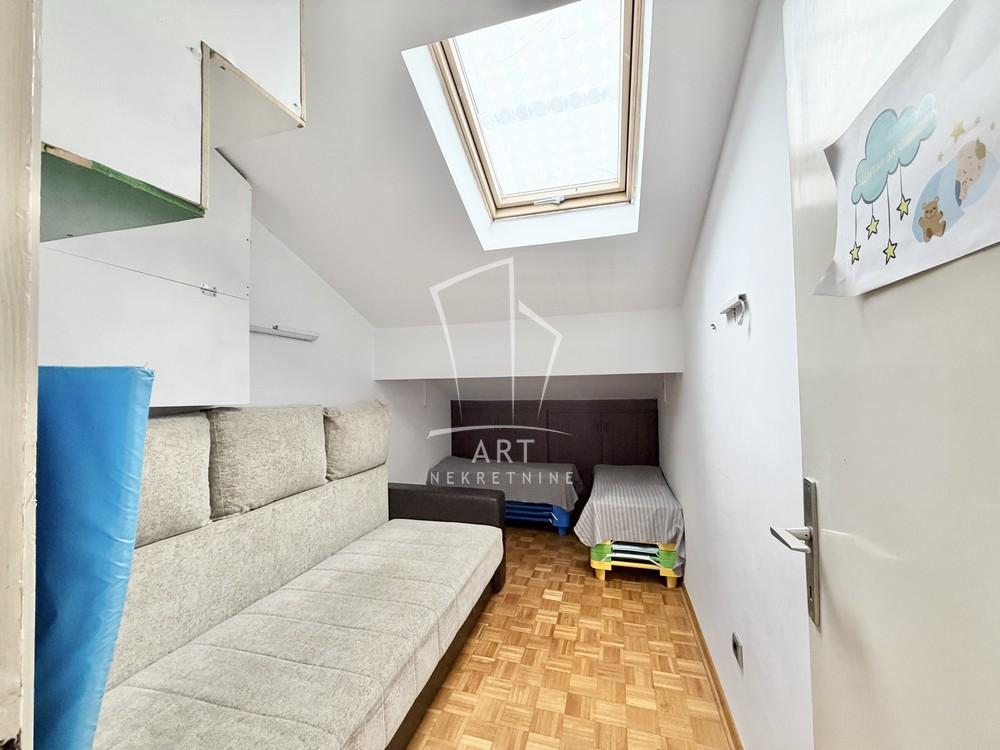 Slika 8 - Miloja Pavlovića,  Kuća na prodaju, 242m2, 380.000€