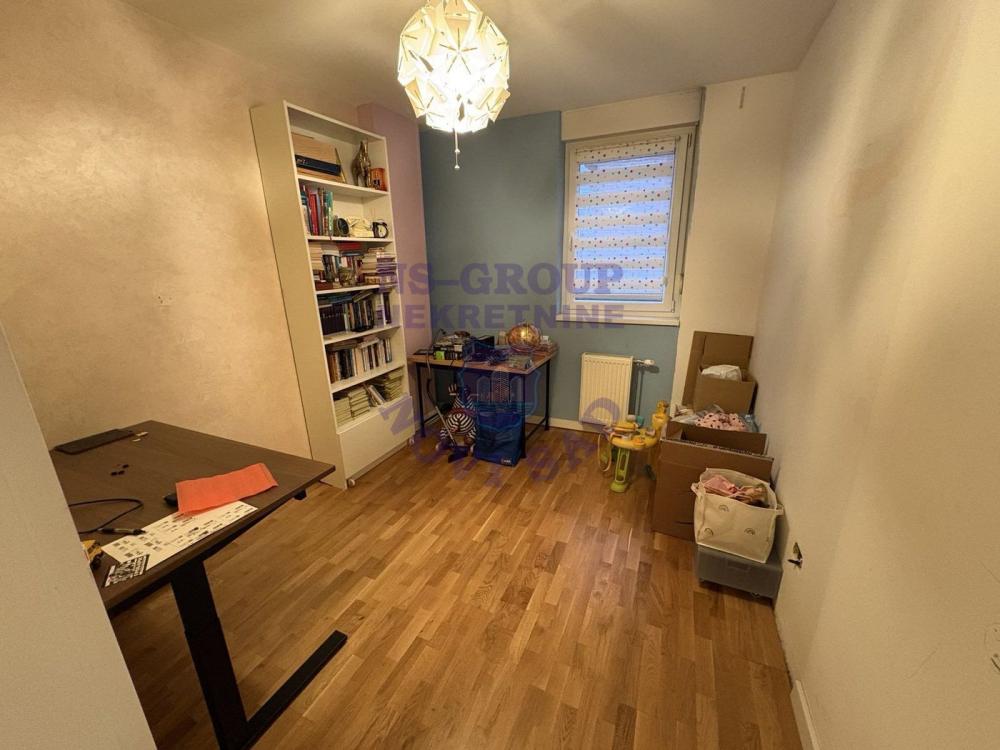 Slika 2 - Četvorosoban stan na prodaju, 83m2, 203.940€