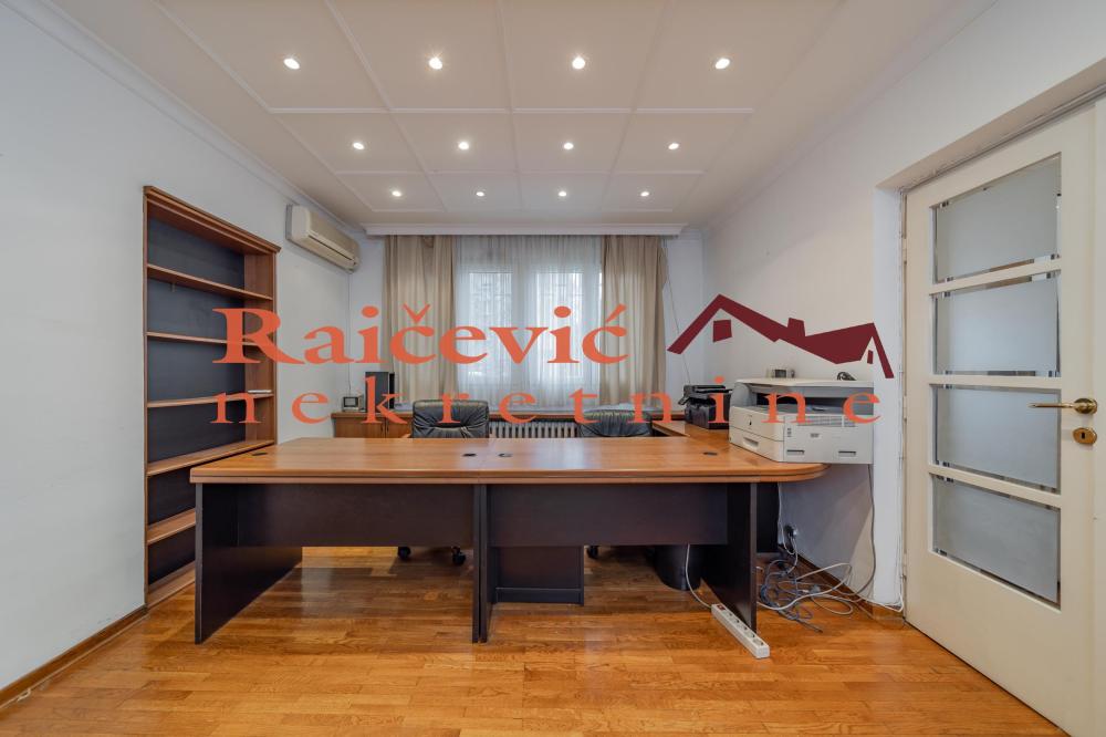 Slika 3 - Bulevar Mihajla Pupina,  Lokal za izdavanje, 58m2, 700€