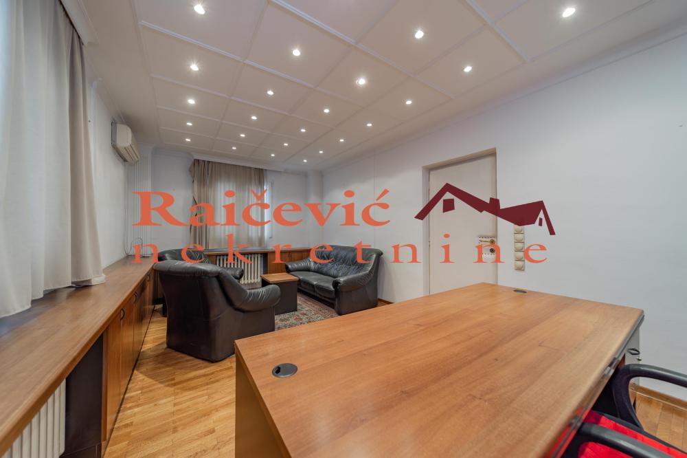 Slika 7 - Bulevar Mihajla Pupina,  Lokal za izdavanje, 58m2, 700€