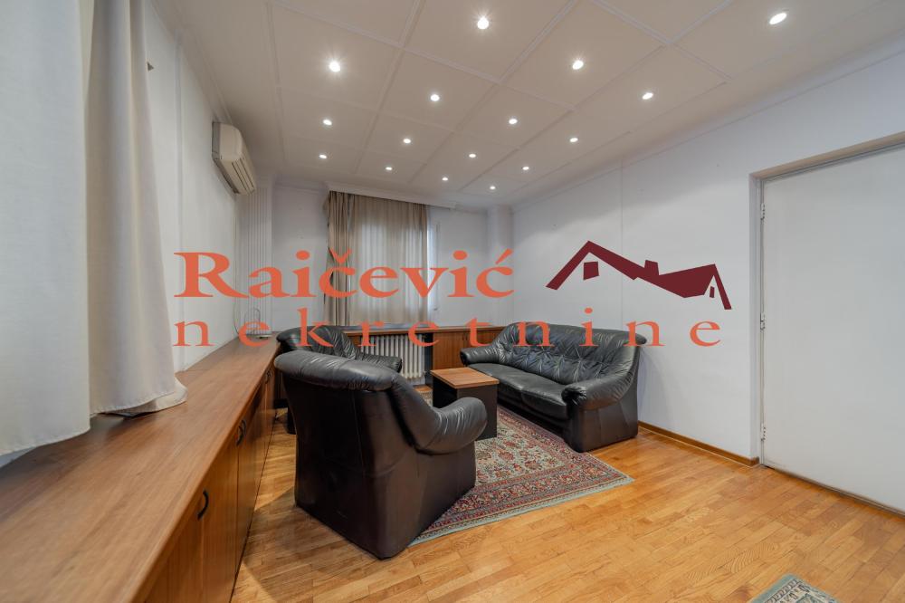 Slika 8 - Bulevar Mihajla Pupina,  Lokal za izdavanje, 58m2, 700€