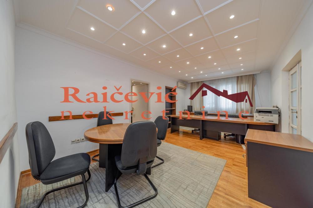 Glavna slika -Bulevar Mihajla Pupina,  Lokal za izdavanje, 58m2, 700€