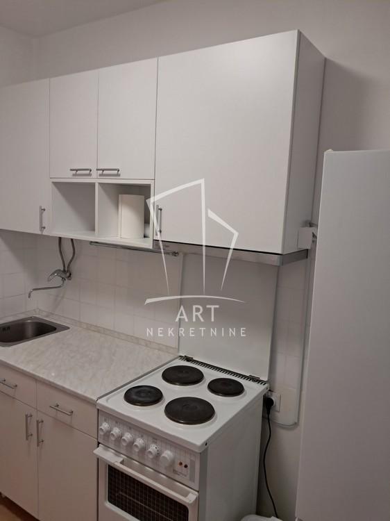 Slika 2 - Durmitorska, Jednoiposoban stan za izdavanje, 32m2, 500€