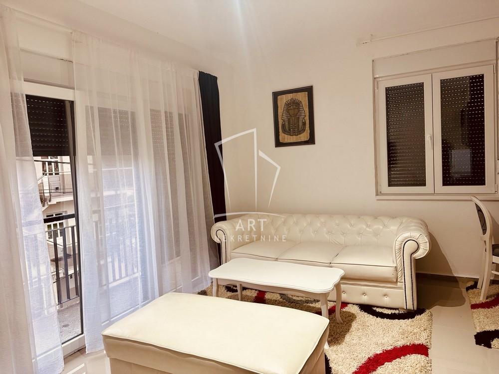 Slika 2 - Kraljice Marije, Dvosoban stan za izdavanje, 188m2, 400€