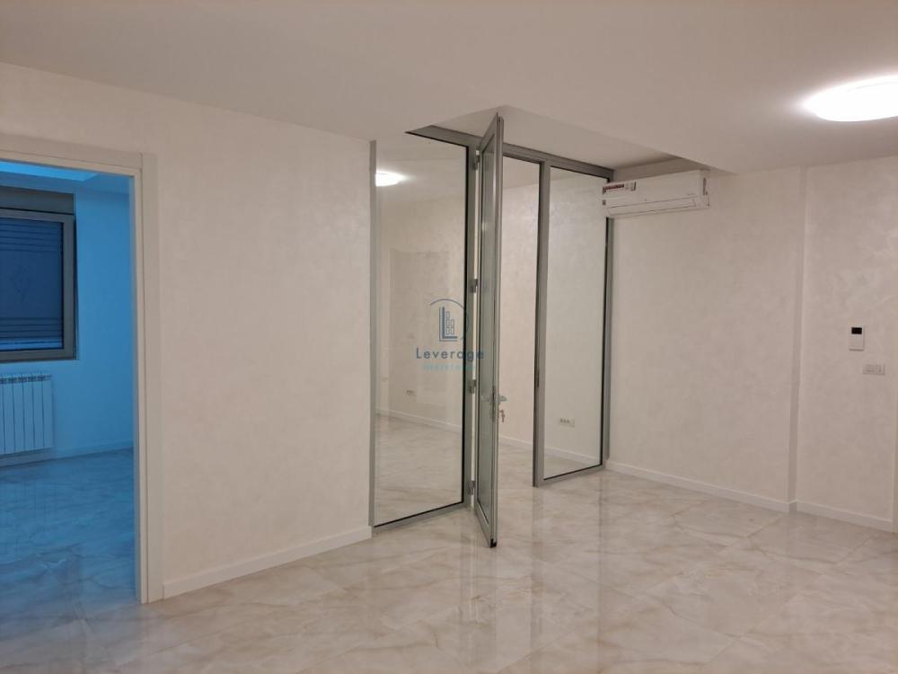 Slika 2 - Nikolaja Hartviga, Trosoban stan na prodaju, 56m2, 240.000€