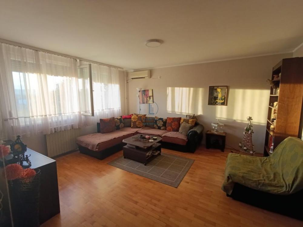 Glavna slika -Trosoban stan na prodaju, 79m2, 90.000€