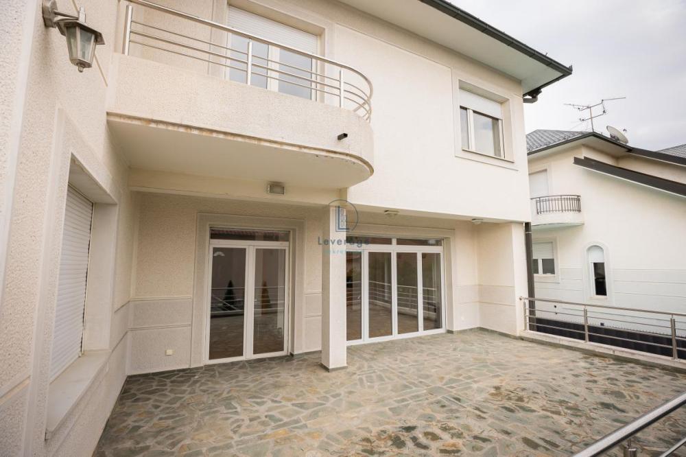 Slika 1 -  Kuća na prodaju, 373m2, 799.000€