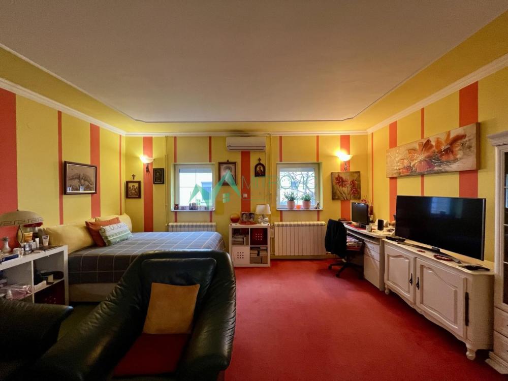 Slika 8 -  Kuća na prodaju, 171m2, 185.400€