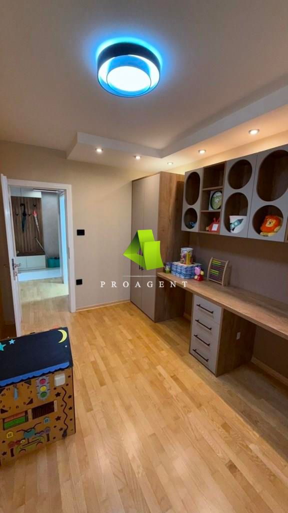 Slika 9 - Četvorosoban stan na prodaju, 156m2, 370.800€