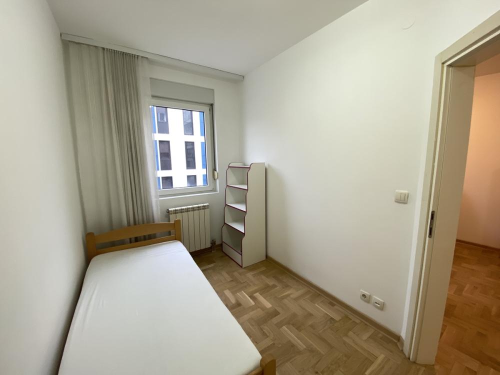 Slika 6 - Juzni bulevar, Dvoiposoban stan za izdavanje, 60m2, 700€