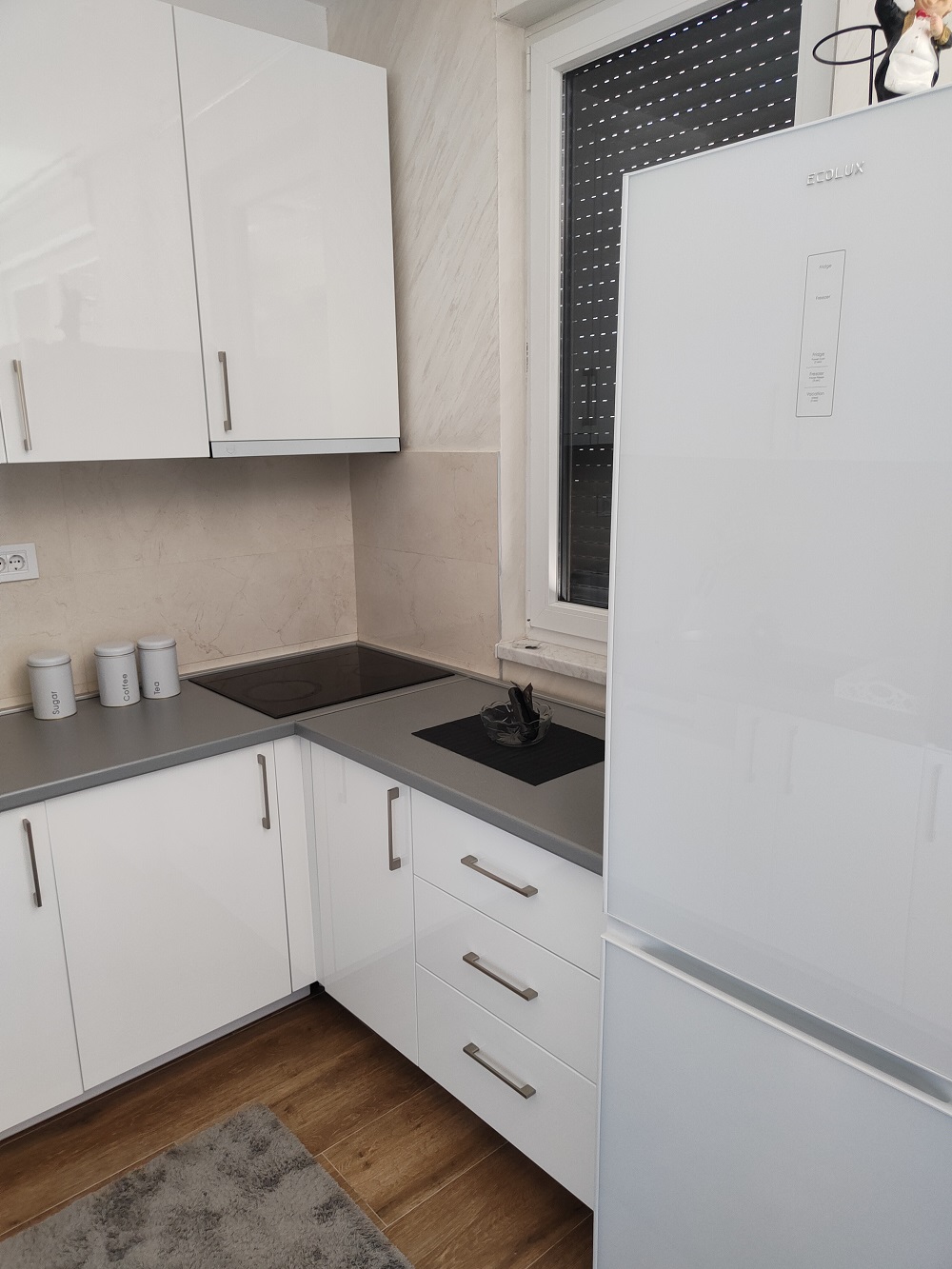 Slika 2 - Juzni bulevar, Dvosoban stan za izdavanje, 50m2, 750€