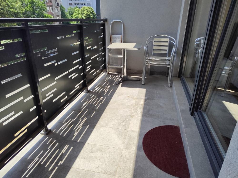 Slika 7 - Juzni bulevar, Dvosoban stan za izdavanje, 50m2, 750€