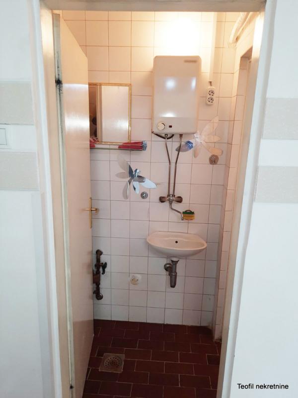 Slika 9 - Požeška,  Lokal na prodaju, 17m2, 51.000€