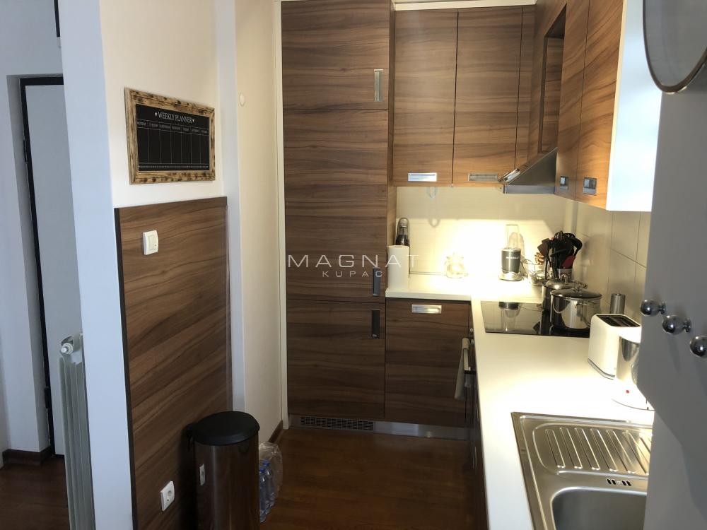 Slika 2 - Banatska, Petosoban stan na prodaju, 106m2, 310.000€