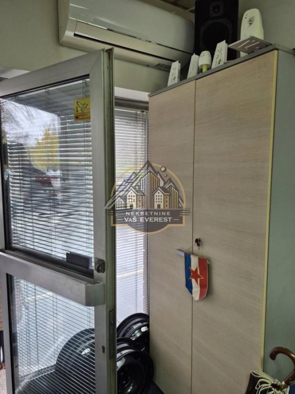 Slika 11 - Bulevar Mihajla Pupina,  Lokal na prodaju, 40m2, 130.000€