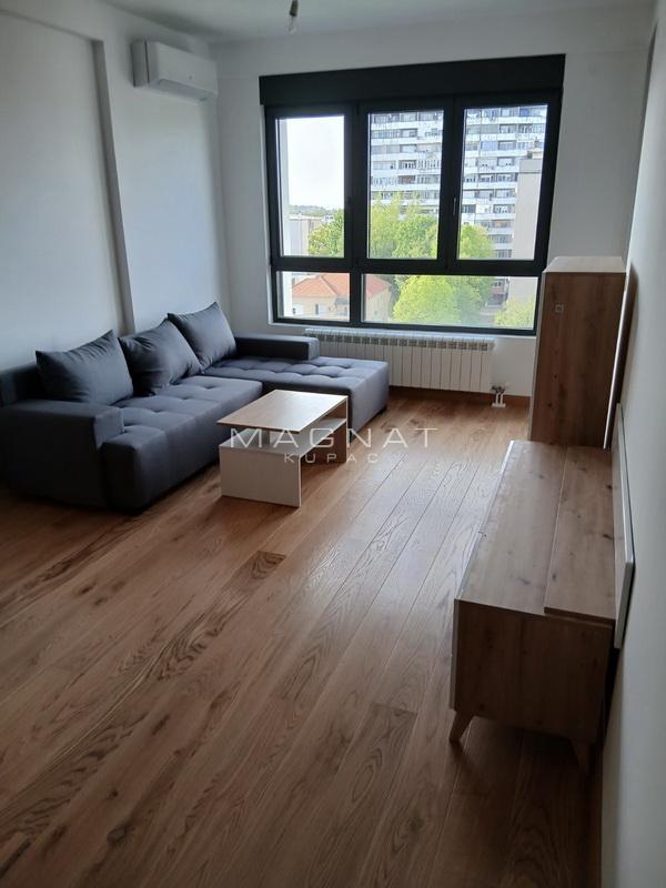 Slika 1 - Vojvode Stepe, Dvosoban stan za izdavanje, 52m2, 700€