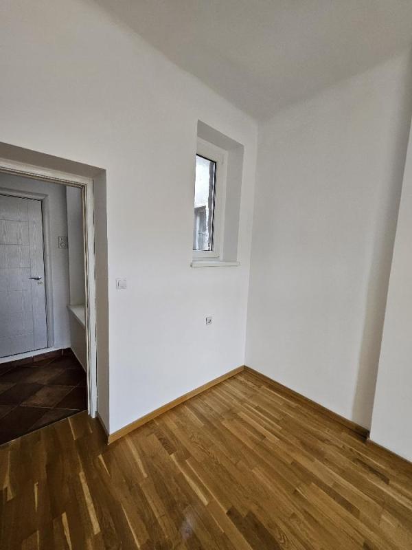 Slika 5 - Herceg Stjepana,  Lokal za izdavanje, 20m2, 300€