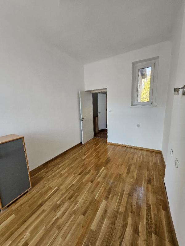 Slika 2 - Herceg Stjepana,  Lokal za izdavanje, 20m2, 300€