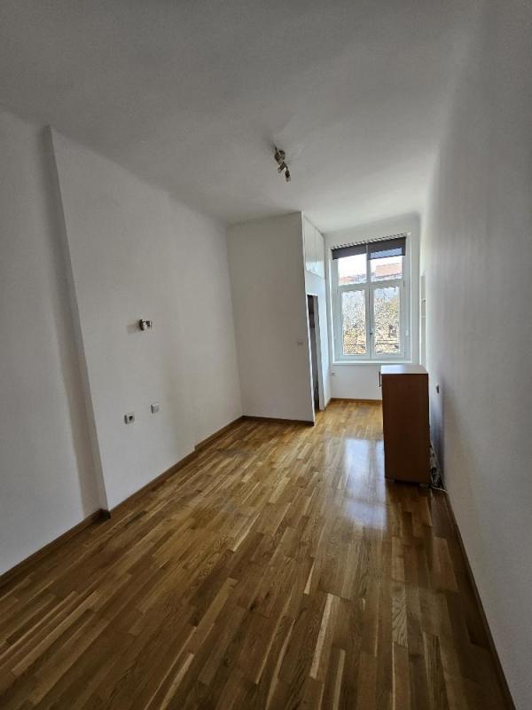 Slika 4 - Herceg Stjepana,  Lokal za izdavanje, 20m2, 300€