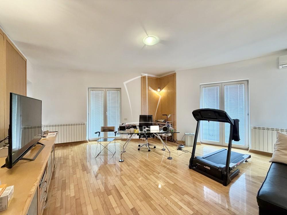 Slika 3 - Svetog Nauma,  Kuća na prodaju, 634m2, 1.850.000€