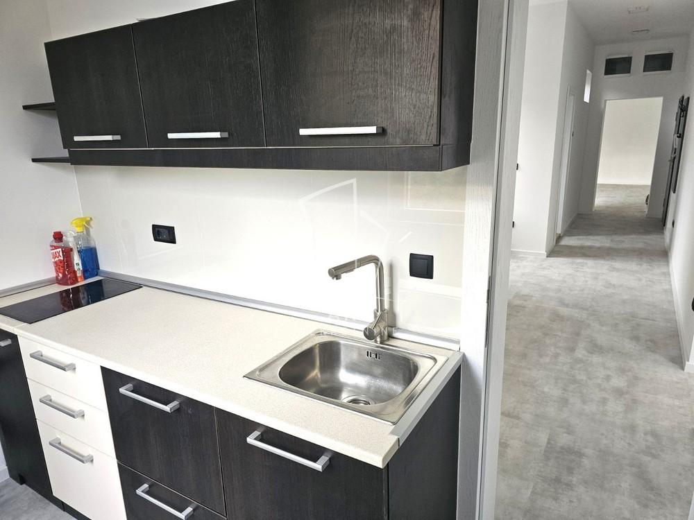 Slika 9 - Bulevar Kralja Aleksandra,  Lokal za izdavanje, 103m2, 1.500€