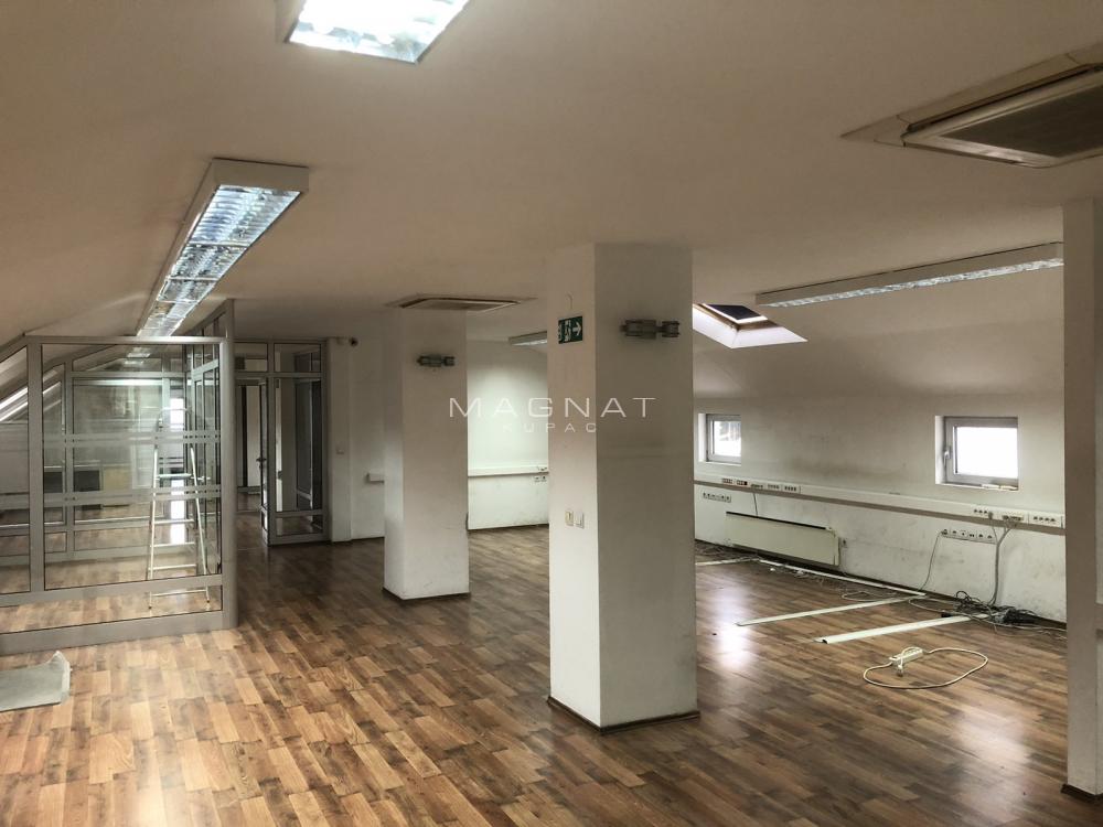 Slika 3 - Japanska,  Lokal za izdavanje, 230m2, 2.300€