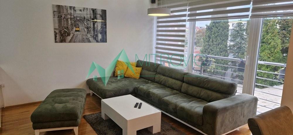 Glavna slika -Trosoban stan za izdavanje, 74m2, 1.000€