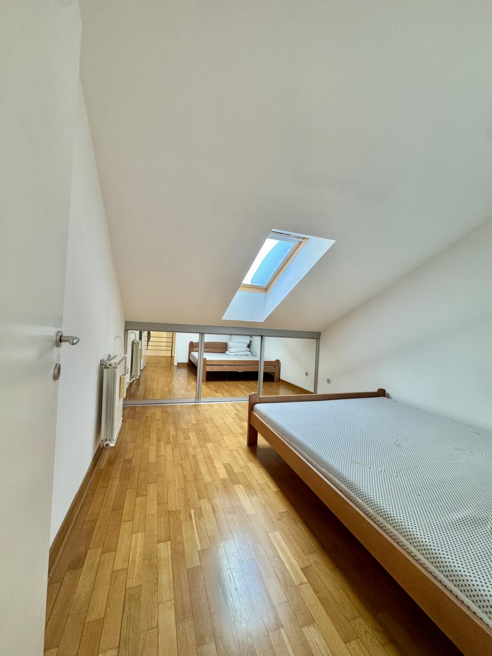 Slika 8 - Golubacka 7, Trosoban stan za izdavanje, 88m2, 1.500€